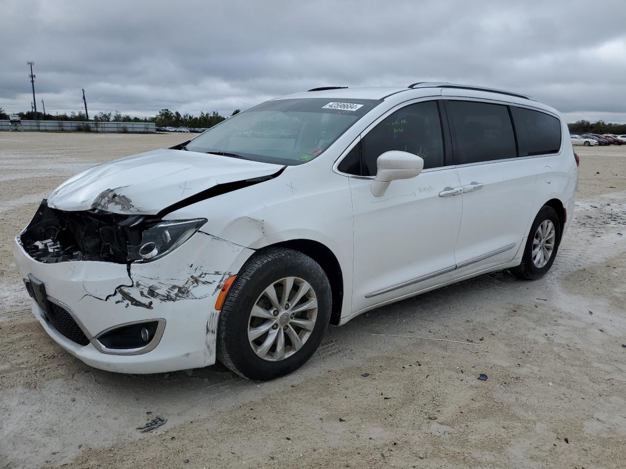 CHRYSLER PACIFICA 2019 2c4rc1bg0kr526037