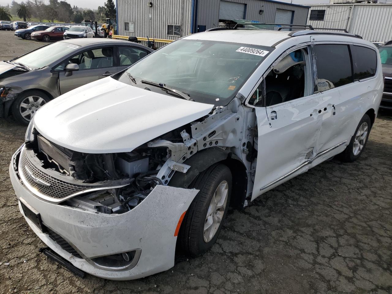 CHRYSLER PACIFICA 2020 2c4rc1bg0lr114024