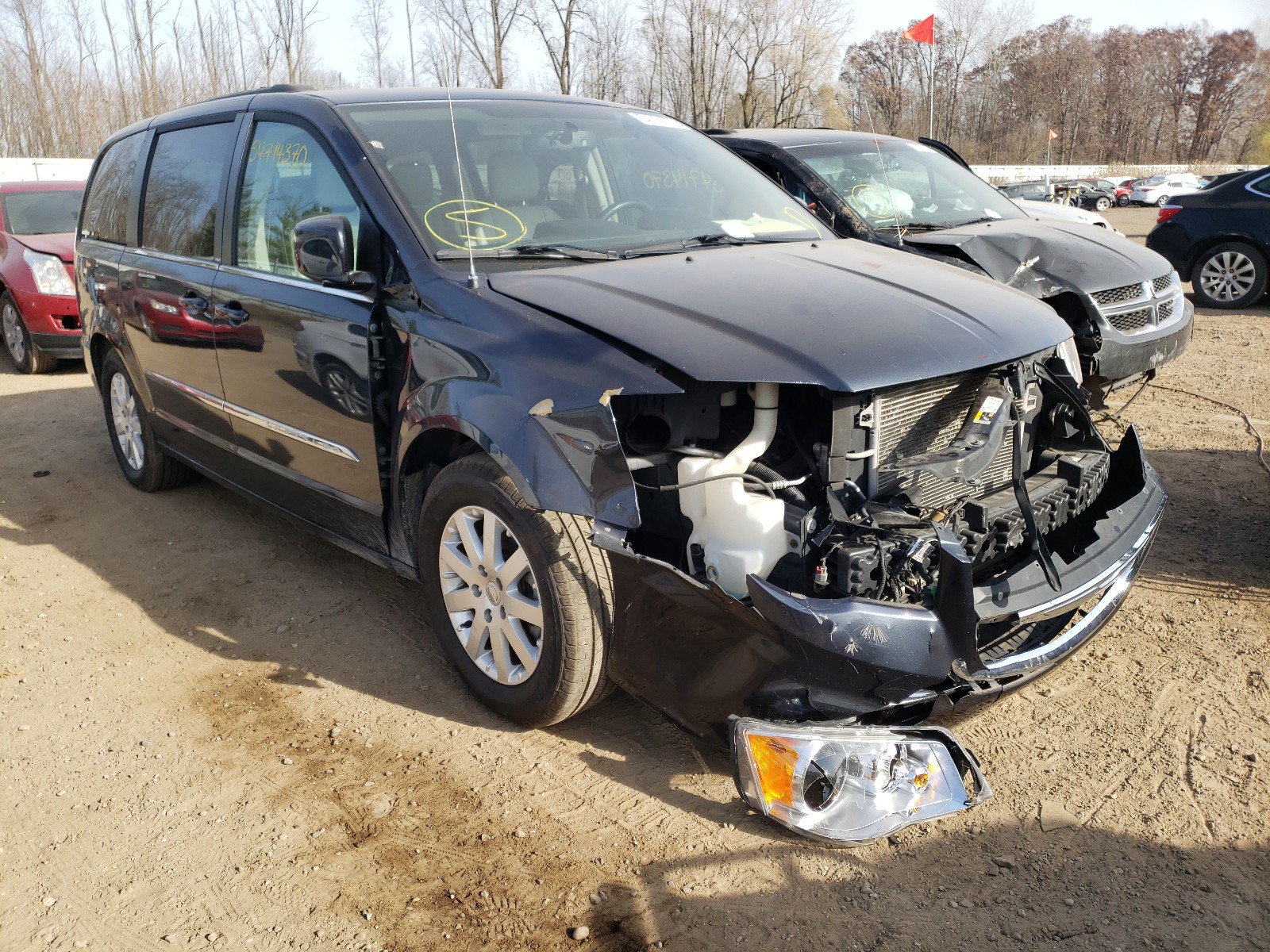 CHRYSLER TOWN &AMP COU 2013 2c4rc1bg1dr621192