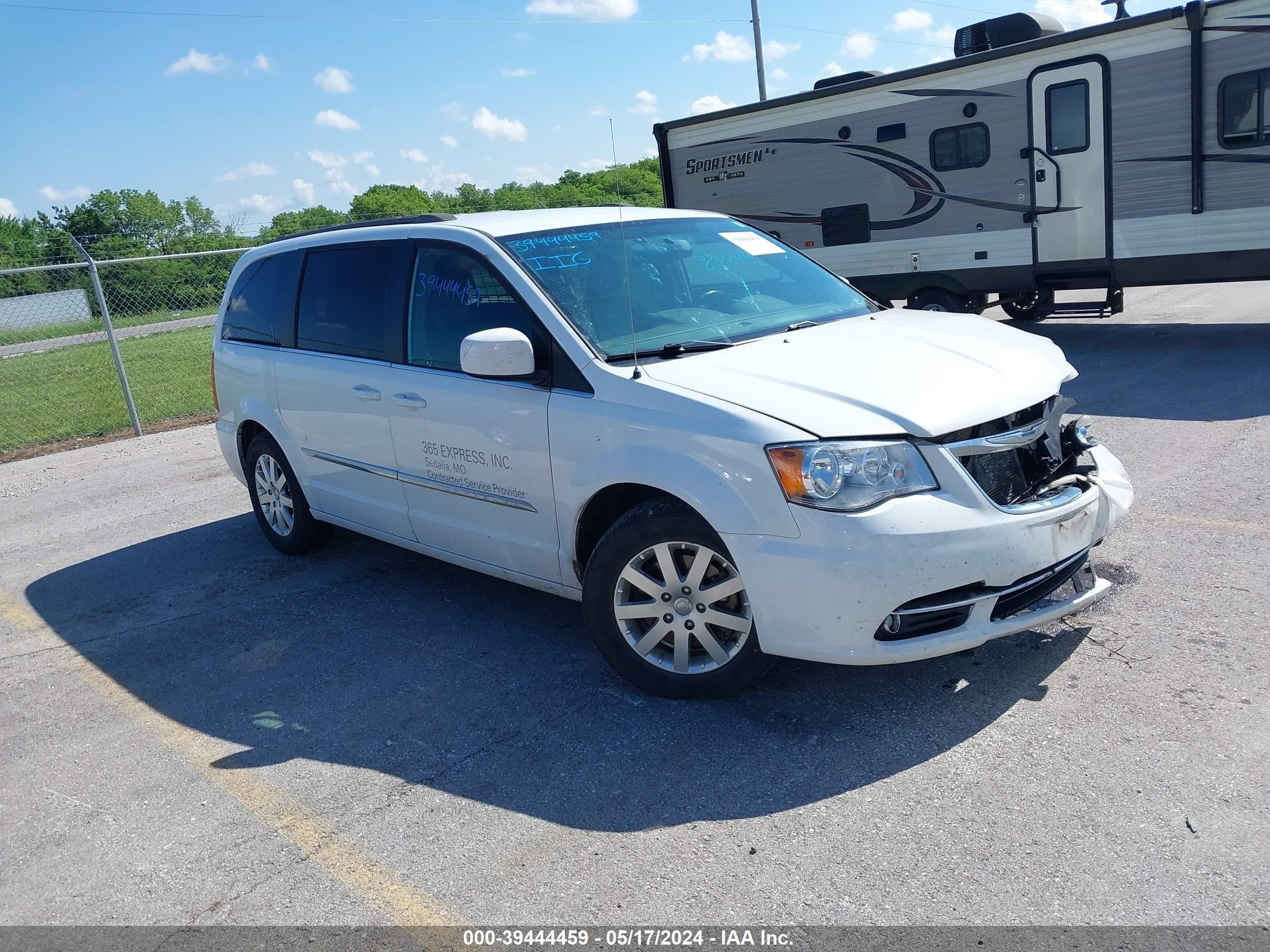 CHRYSLER TOWN & COUNTRY 2015 2c4rc1bg1fr697899