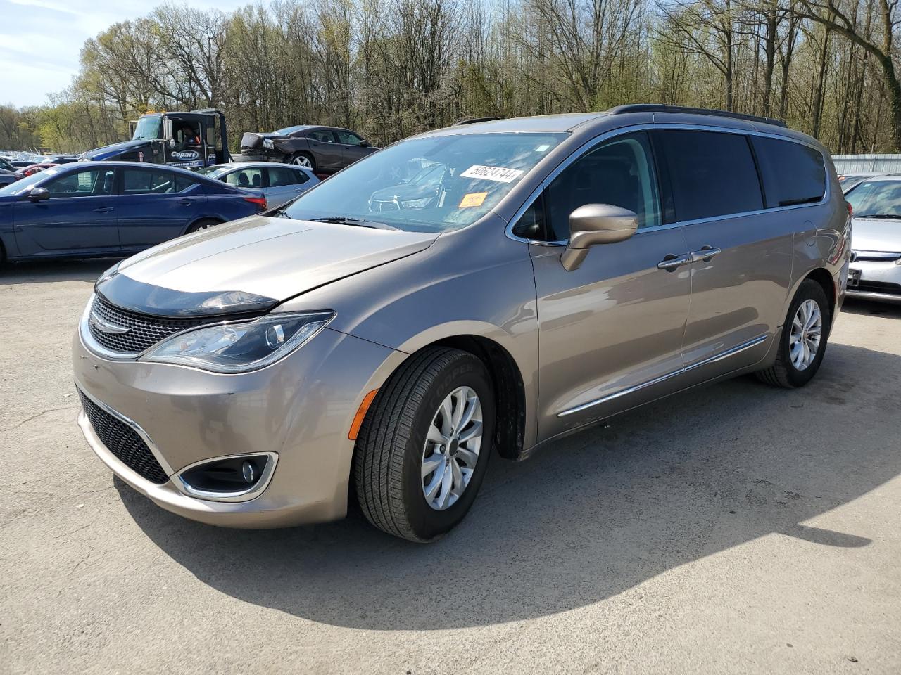 CHRYSLER PACIFICA 2017 2c4rc1bg1hr571626