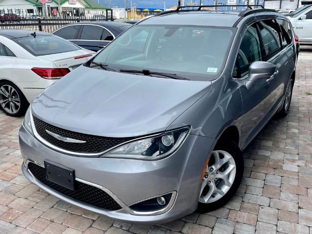 CHRYSLER PACIFICA 2017 2c4rc1bg1hr822967