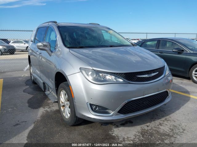 CHRYSLER PACIFICA 2017 2c4rc1bg1hr846752