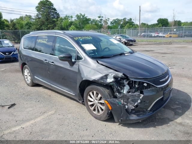 CHRYSLER PACIFICA 2018 2c4rc1bg1jr115356