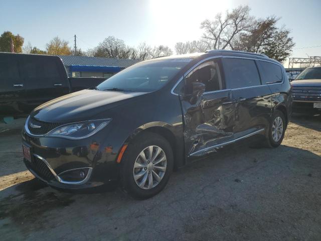 CHRYSLER PACIFICA 2018 2c4rc1bg1jr120346