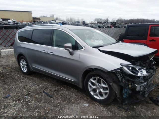 CHRYSLER PACIFICA 2018 2c4rc1bg1jr128382