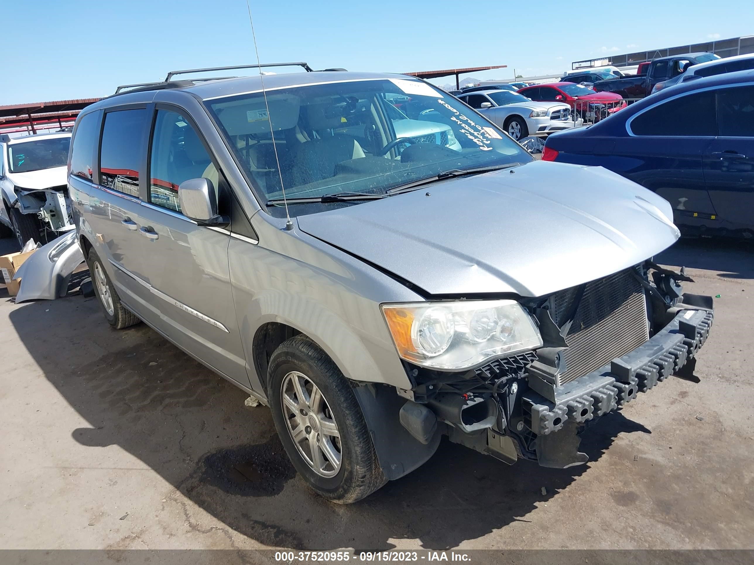 CHRYSLER TOWN & COUNTRY 2013 2c4rc1bg2dr556420