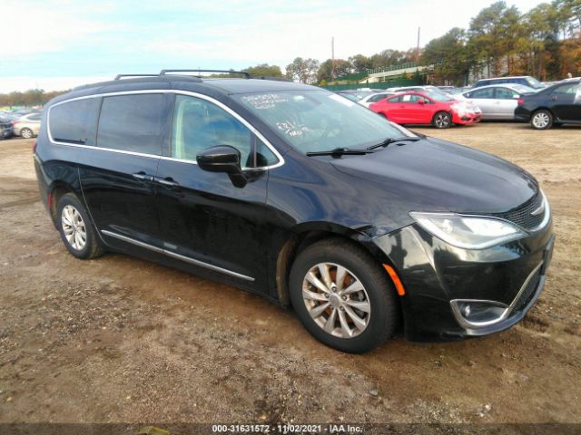 CHRYSLER PACIFICA 2017 2c4rc1bg2hr524332