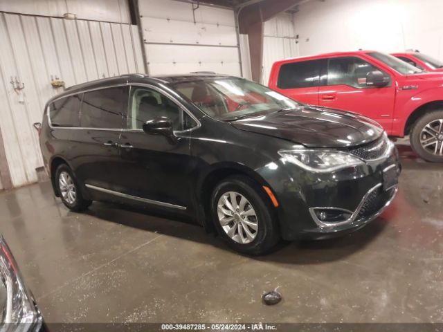 CHRYSLER PACIFICA 2017 2c4rc1bg2hr530129