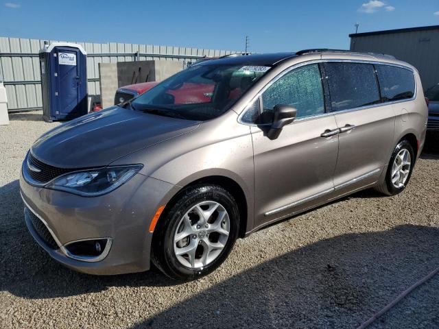 CHRYSLER PACIFICA T 2017 2c4rc1bg2hr538036