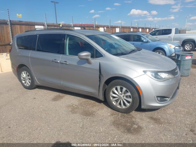 CHRYSLER PACIFICA 2017 2c4rc1bg2hr539400