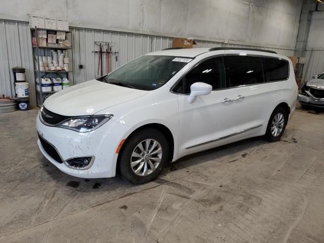 CHRYSLER PACIFICA 2017 2c4rc1bg2hr540482