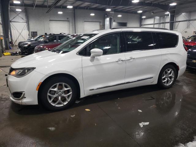 CHRYSLER PACIFICA T 2017 2c4rc1bg2hr570985