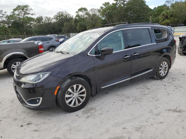 CHRYSLER PACIFICA T 2017 2c4rc1bg2hr576110