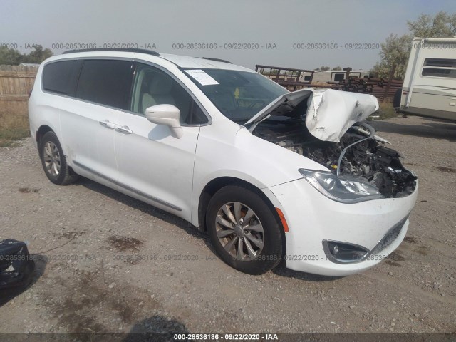 CHRYSLER PACIFICA 2017 2c4rc1bg2hr688101