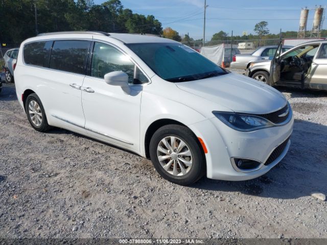 CHRYSLER PACIFICA 2017 2c4rc1bg2hr702868