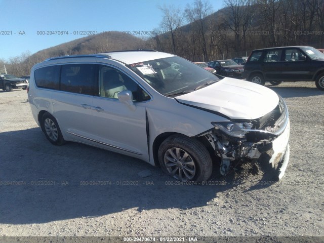 CHRYSLER PACIFICA 2018 2c4rc1bg2jr102146