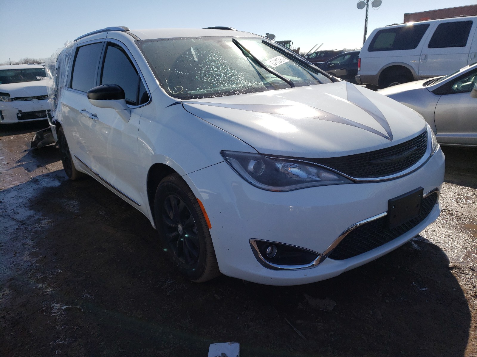 CHRYSLER PACIFICA T 2018 2c4rc1bg2jr280591