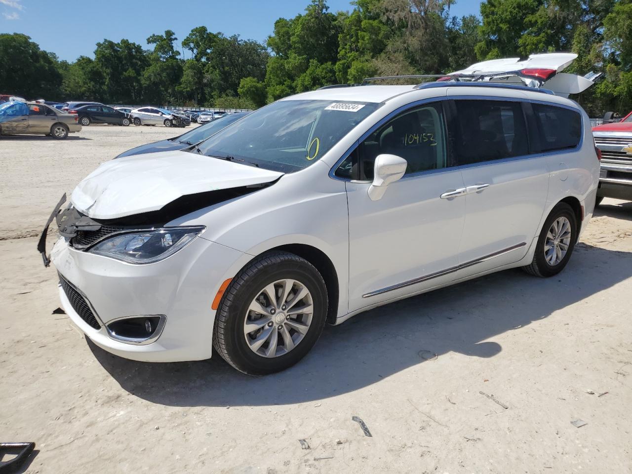 CHRYSLER PACIFICA 2018 2c4rc1bg2jr350638