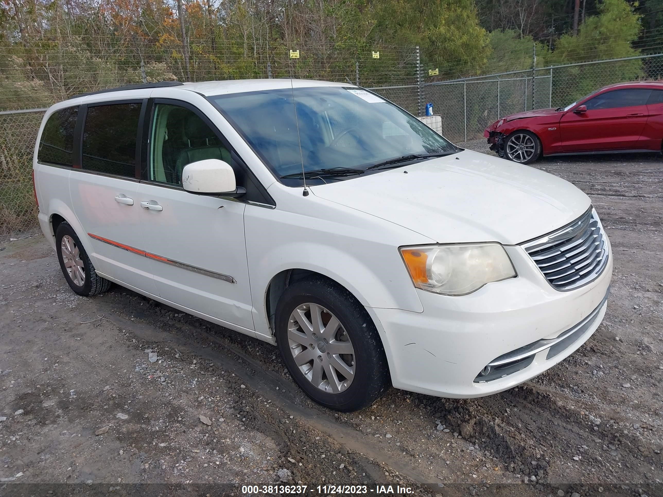 CHRYSLER TOWN & COUNTRY 2013 2c4rc1bg3dr690434