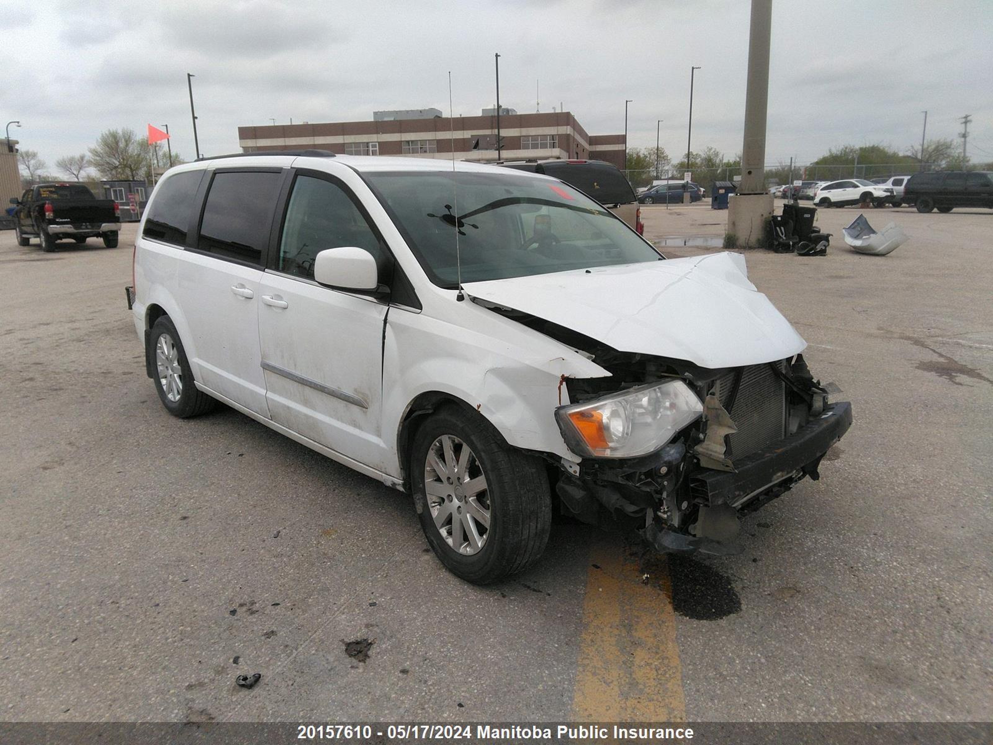 CHRYSLER TOWN & COUNTRY 2015 2c4rc1bg3fr708210