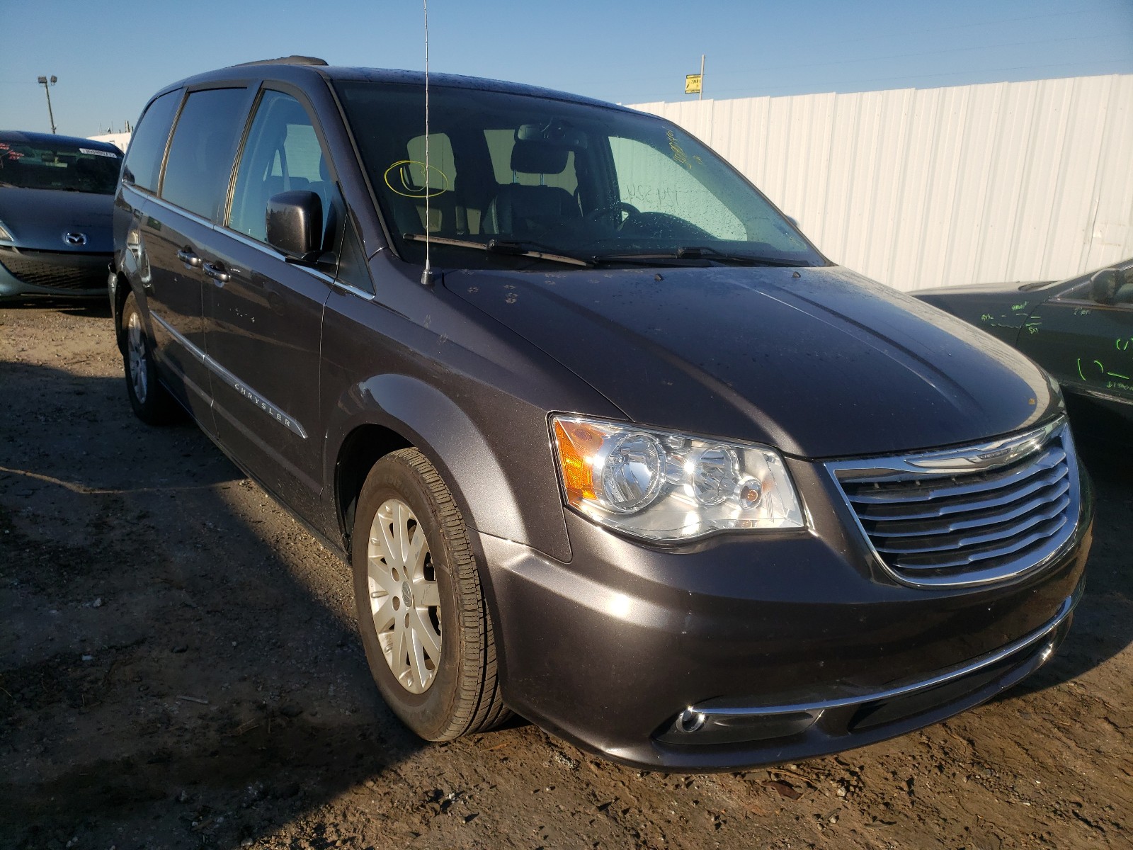 CHRYSLER TOWN &AMP COU 2015 2c4rc1bg3fr730661