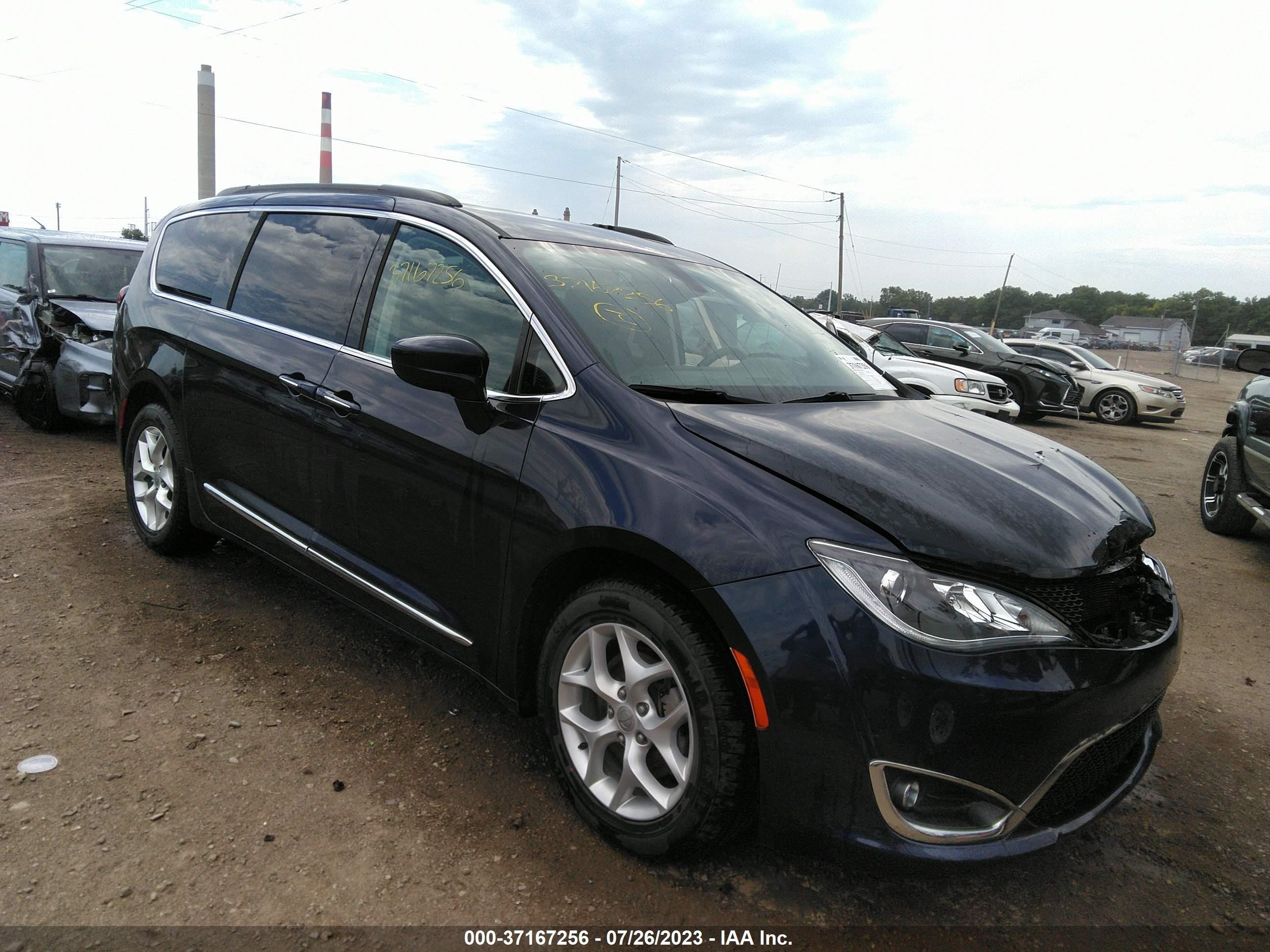 CHRYSLER PACIFICA 2017 2c4rc1bg3hr514442