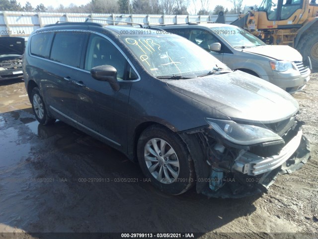 CHRYSLER PACIFICA 2017 2c4rc1bg3hr613469