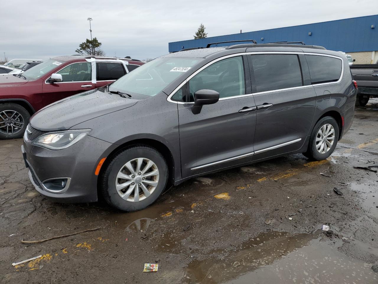 CHRYSLER PACIFICA 2017 2c4rc1bg3hr642440