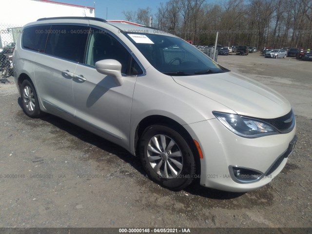 CHRYSLER PACIFICA 2017 2c4rc1bg3hr655057