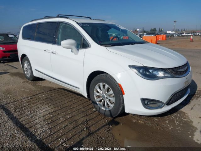 CHRYSLER PACIFICA 2017 2c4rc1bg3hr691606