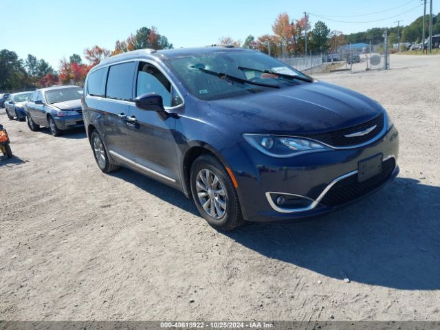 CHRYSLER PACIFICA 2018 2c4rc1bg3jr114385