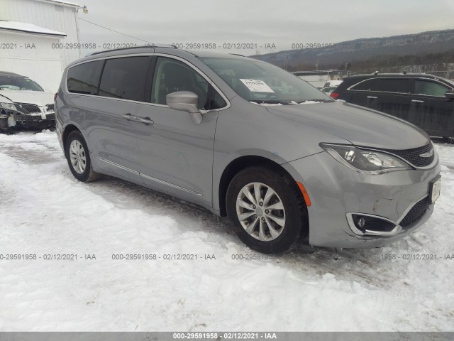 CHRYSLER PACIFICA 2018 2c4rc1bg3jr217340