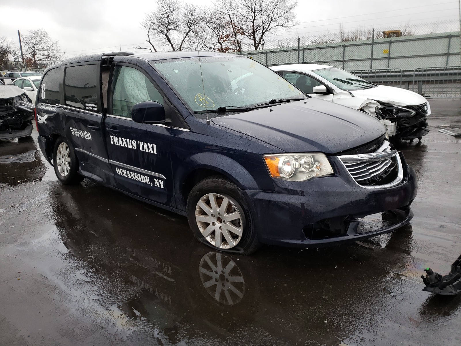 CHRYSLER TOWN &AMP COU 2014 2c4rc1bg4er228028