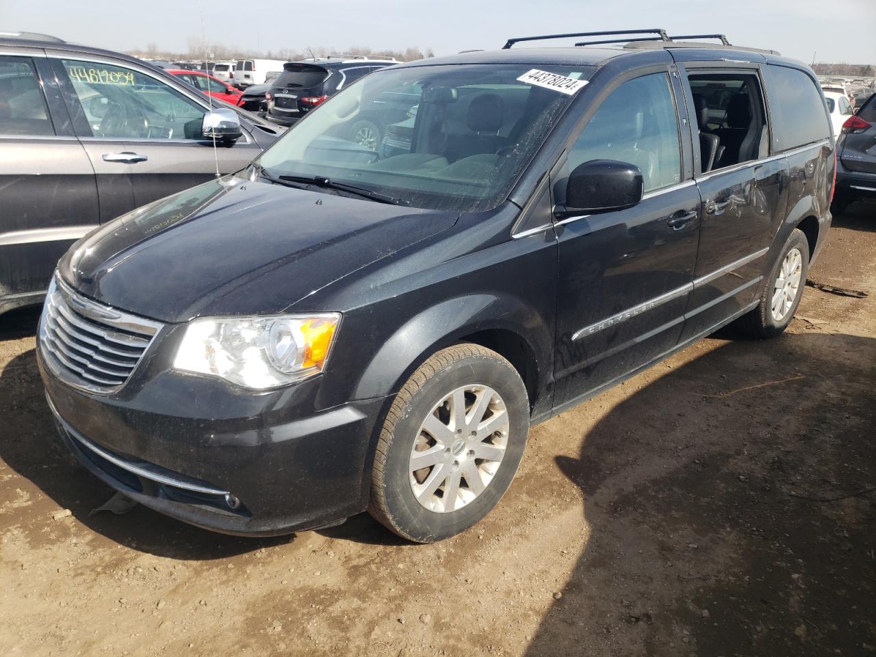 CHRYSLER TOWN & COUNTRY 2015 2c4rc1bg4fr588630