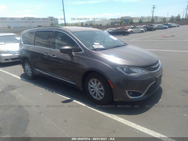 CHRYSLER PACIFICA 2017 2c4rc1bg4hr658954