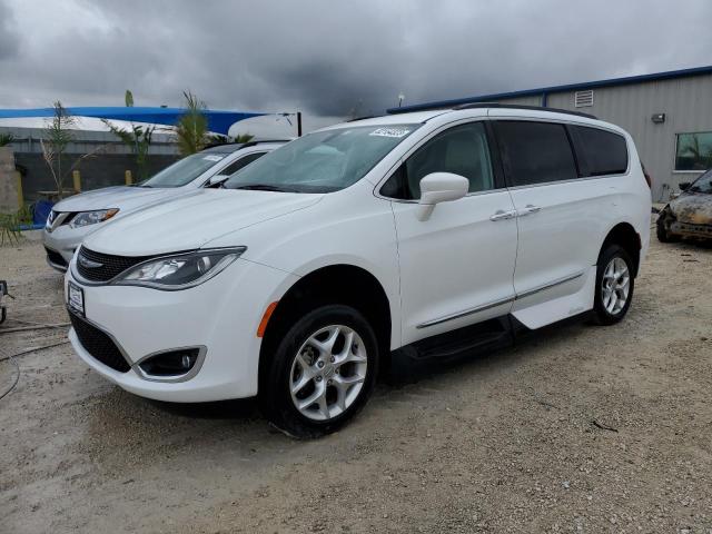 CHRYSLER PACIFICA 2017 2c4rc1bg4hr713158