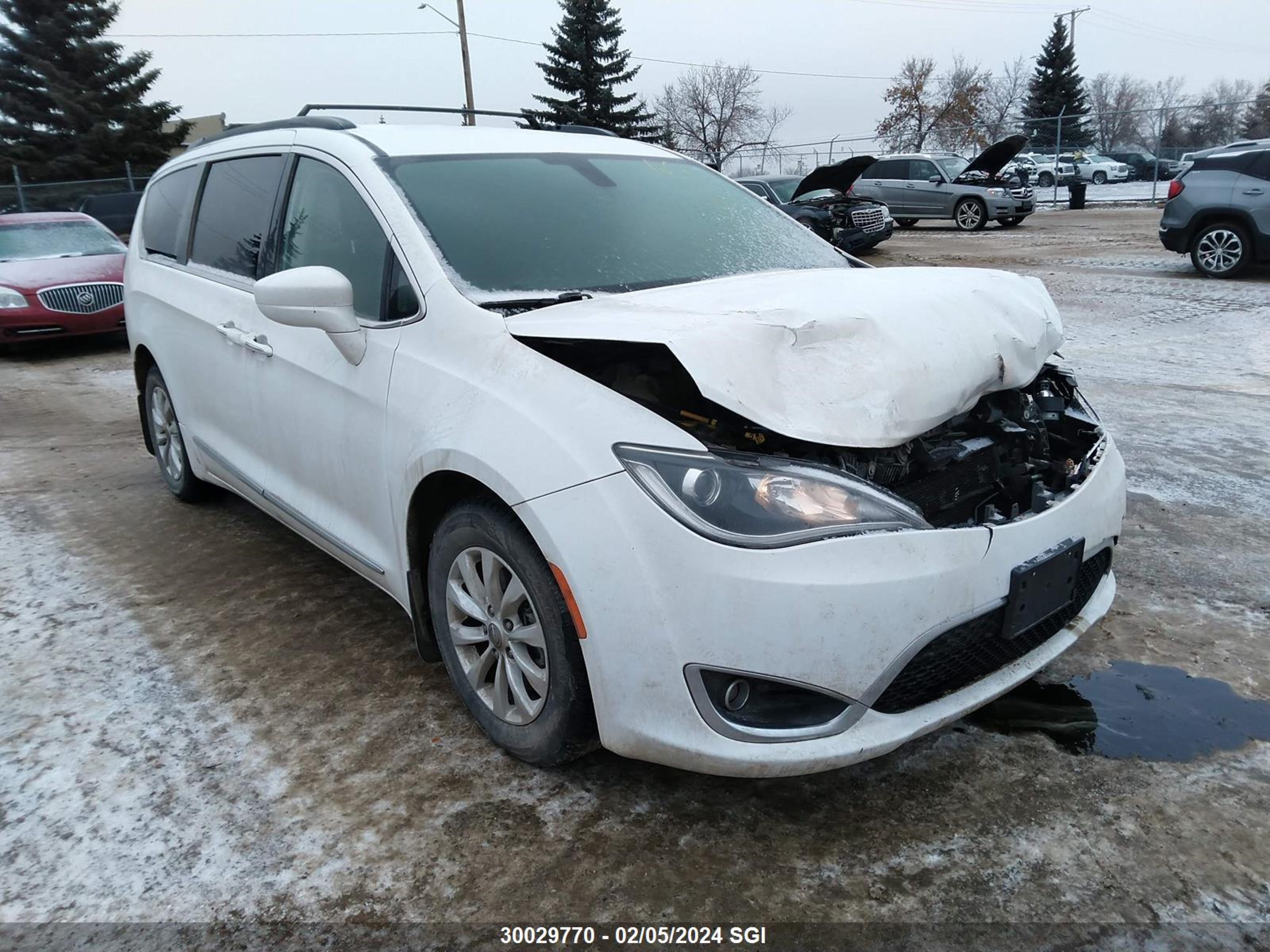 CHRYSLER PACIFICA 2017 2c4rc1bg4hr824213