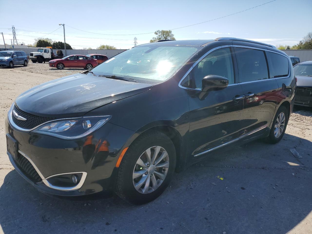 CHRYSLER PACIFICA 2018 2c4rc1bg4jr234812