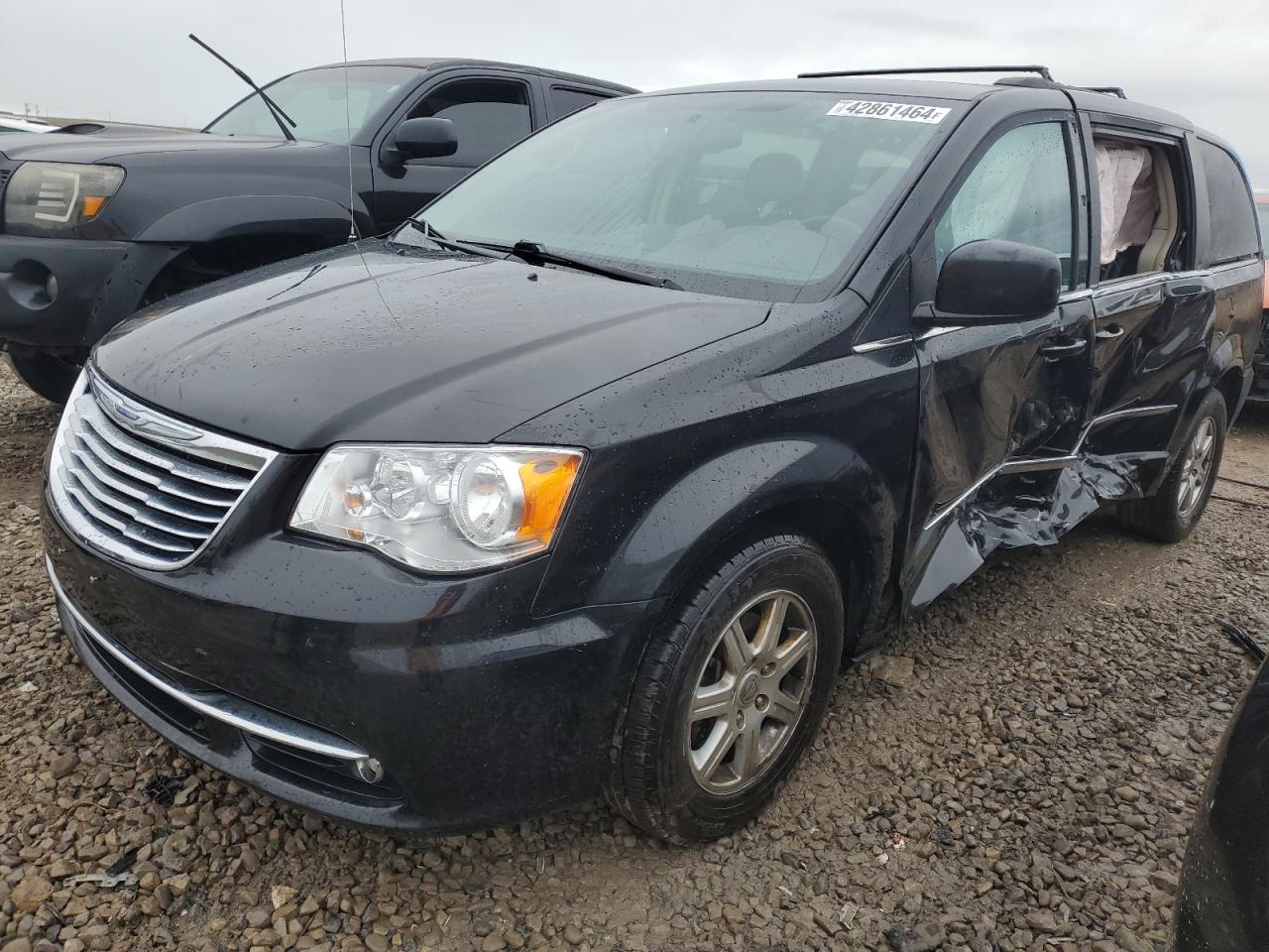 CHRYSLER TOWN & COUNTRY 2013 2c4rc1bg5dr630350