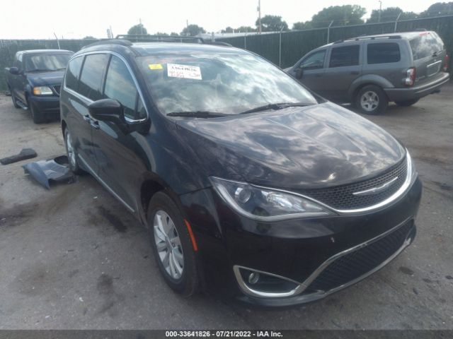 CHRYSLER PACIFICA 2017 2c4rc1bg5hr526785