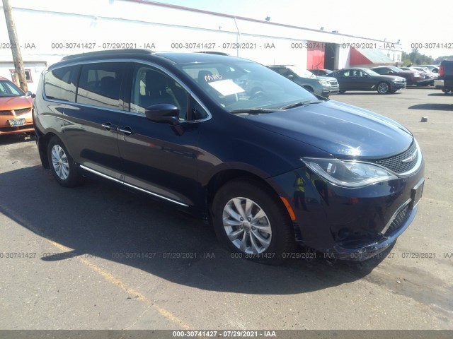 CHRYSLER PACIFICA 2017 2c4rc1bg5hr538127