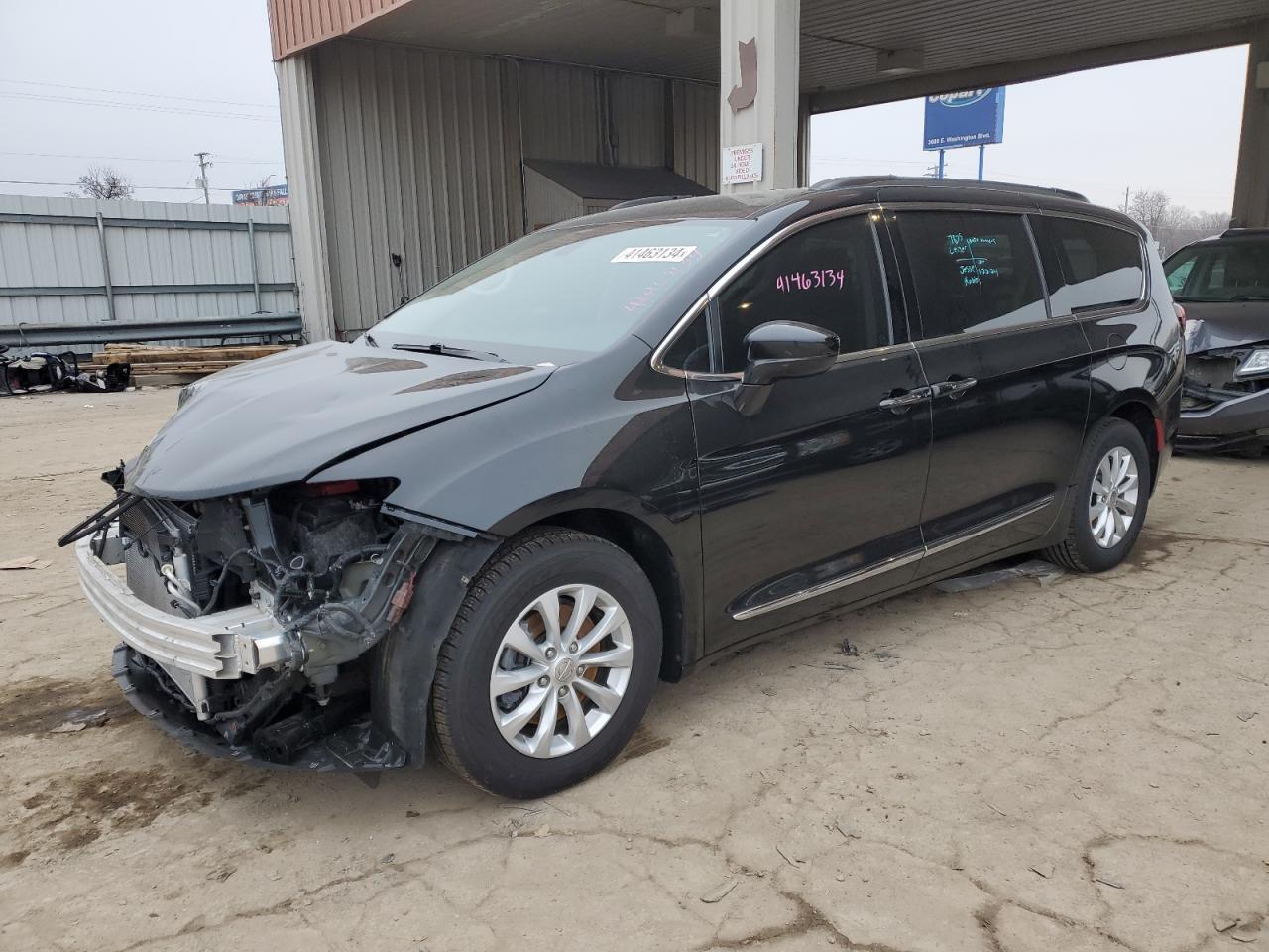 CHRYSLER PACIFICA 2017 2c4rc1bg5hr569166