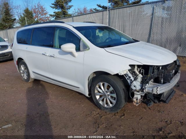 CHRYSLER PACIFICA 2017 2c4rc1bg5hr572486