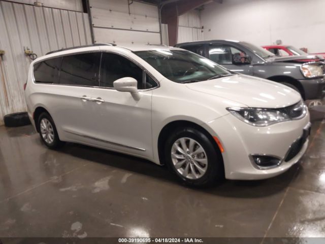 CHRYSLER PACIFICA 2017 2c4rc1bg5hr613554