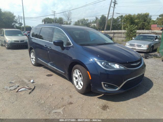 CHRYSLER PACIFICA 2017 2c4rc1bg5hr635117