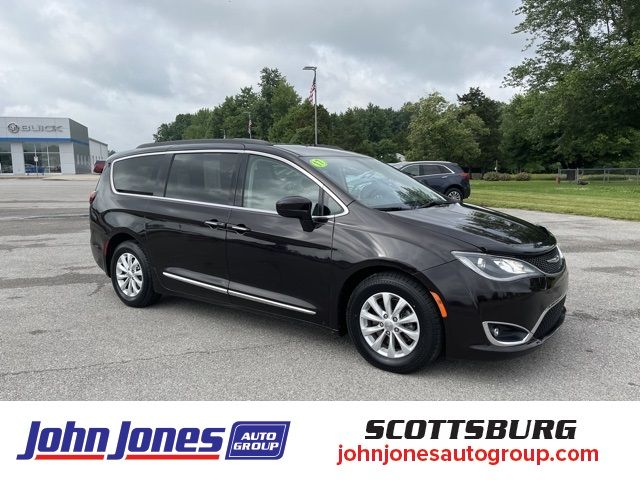 CHRYSLER PACIFICA 2017 2c4rc1bg5hr712312