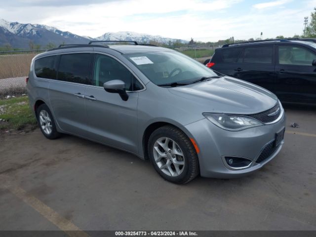 CHRYSLER PACIFICA 2017 2c4rc1bg5hr768573