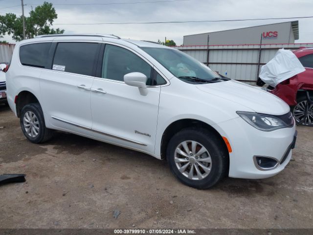 CHRYSLER PACIFICA 2018 2c4rc1bg5jr119927