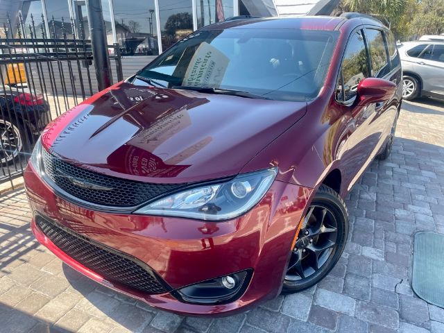 CHRYSLER PACIFICA 2018 2c4rc1bg5jr158016